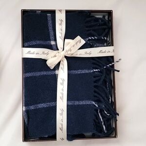 NWT 100% Cashmere Scarf with Fringe Navy and White Plaid Stripes Made in Italy